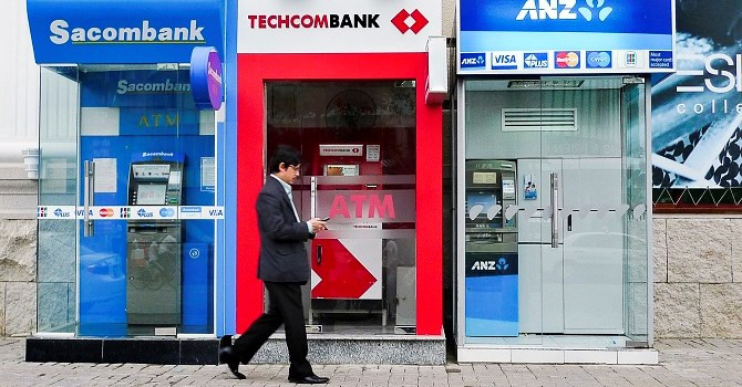 thẻ tín dụng không phải atm